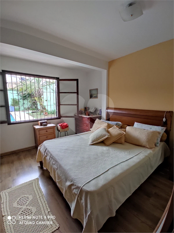 Excelente Casa Térrea com Piscina