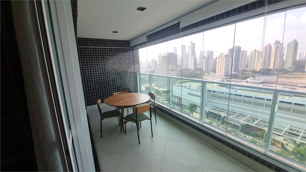 Apartamento Mobiliado no Anália Franco