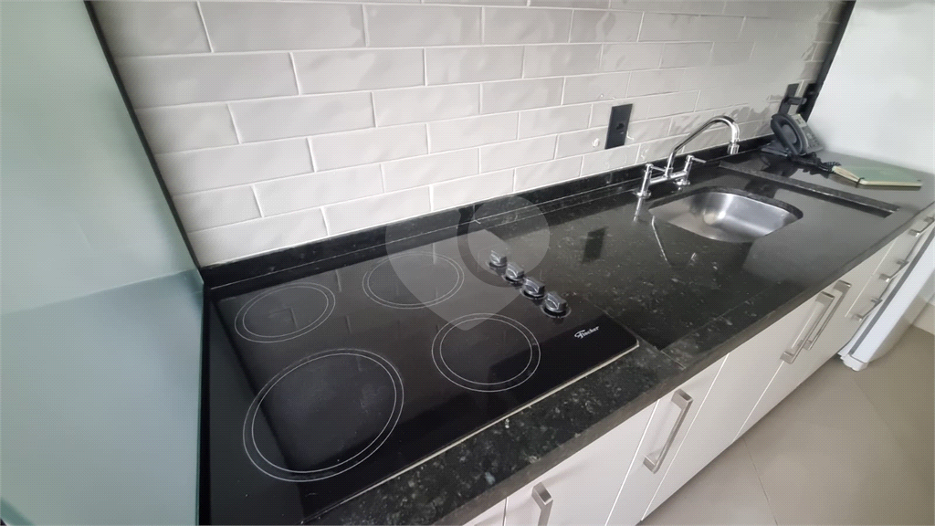 Apartamento Mobiliado no Anália Franco