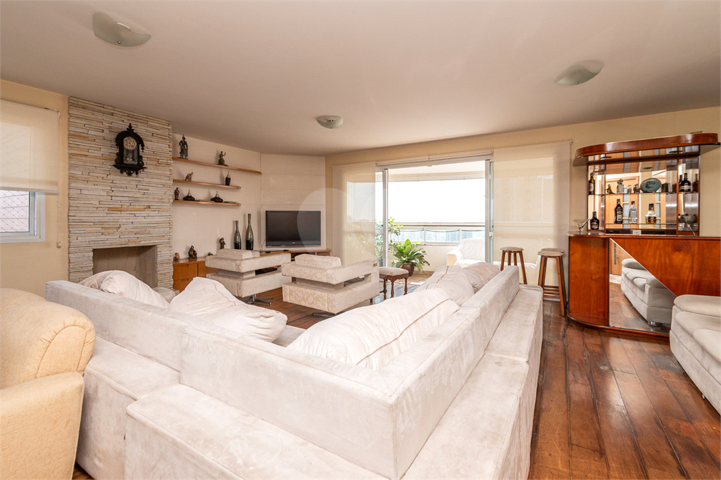 Locação apartamento 4 suítes e 4 vagas- Vista deslumbrante!