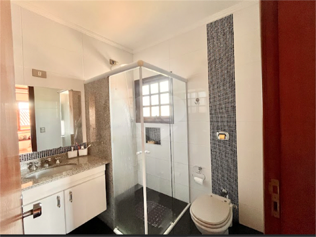 Casa na Granja Viana – Cond São Paulo II, Cotia - 4 dorm ( 3 suítes, incluindo a master com closet) - 6 vagas - piscina - espaço gourmet