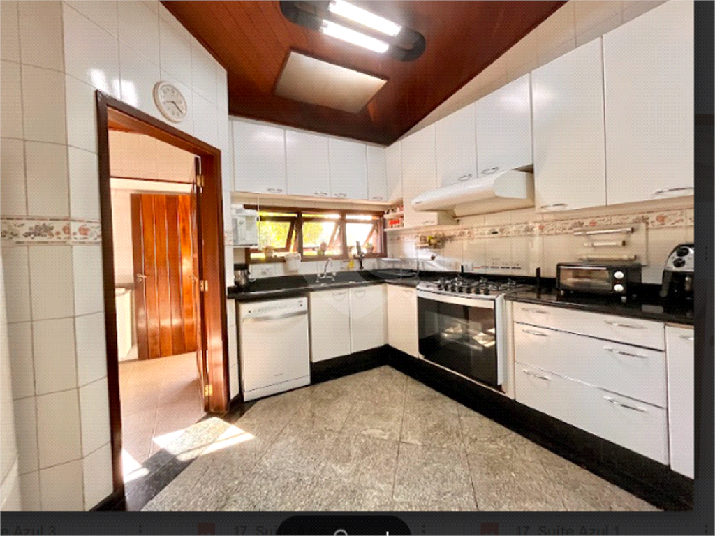 Casa na Granja Viana – Cond São Paulo II, Cotia - 4 dorm ( 3 suítes, incluindo a master com closet) - 6 vagas - piscina - espaço gourmet