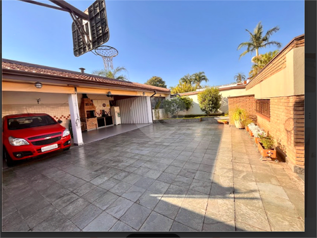 Casa na Granja Viana – Cond São Paulo II, Cotia - 4 dorm ( 3 suítes, incluindo a master com closet) - 6 vagas - piscina - espaço gourmet