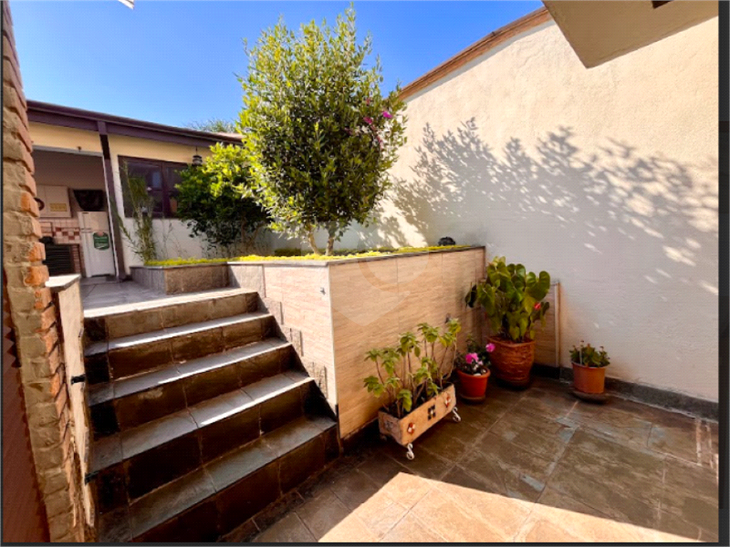 Casa na Granja Viana – Cond São Paulo II, Cotia - 4 dorm ( 3 suítes, incluindo a master com closet) - 6 vagas - piscina - espaço gourmet