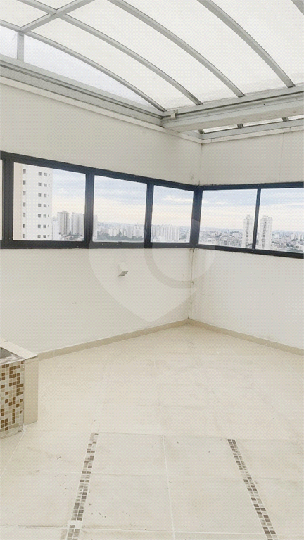 15 minutos Metrô Santana. 