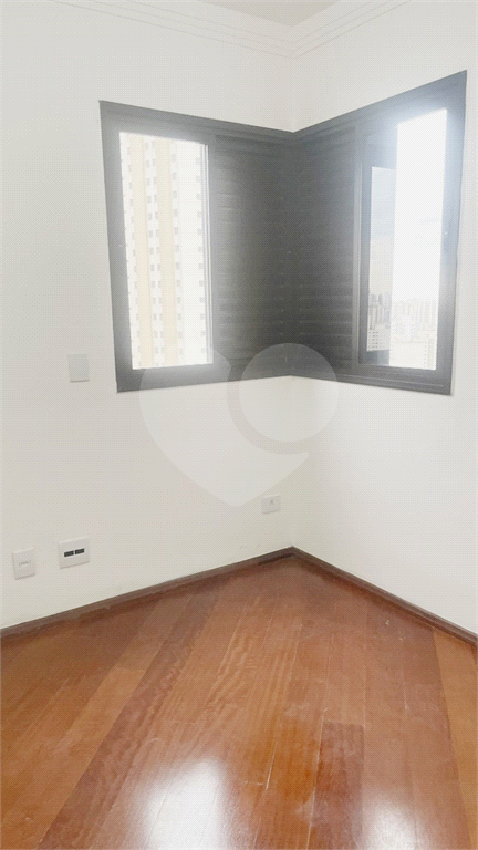 15 minutos Metrô Santana. 