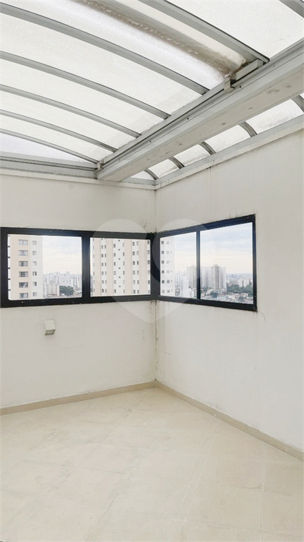 15 minutos Metrô Santana. 