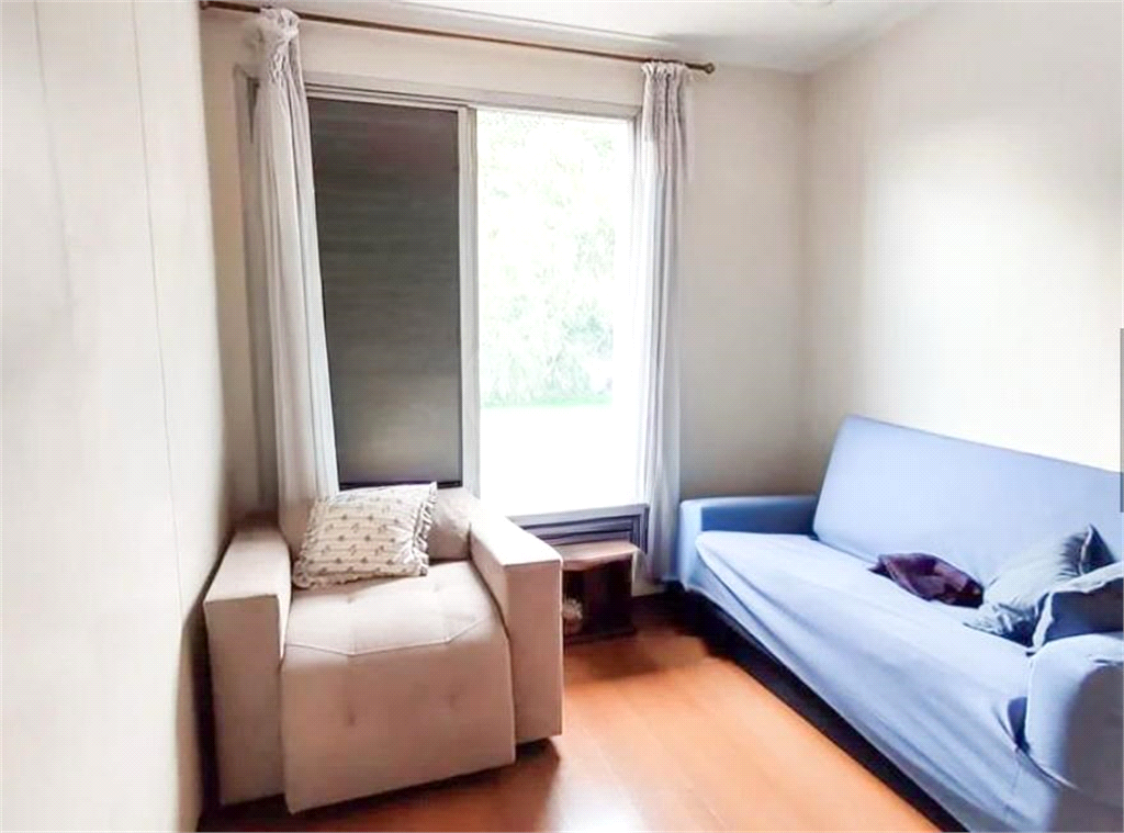 APARTAMENTO em SANTANA