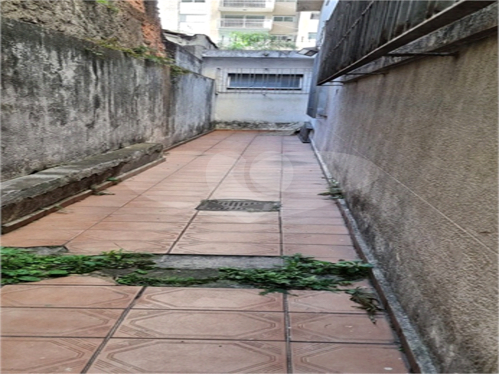 Terreno á venda em Santana com 291 m²