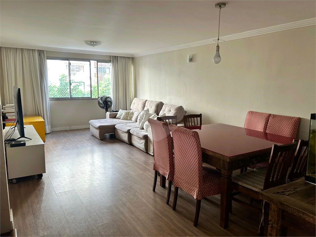 APARTAMENTO em HIGIENÓPOLIS