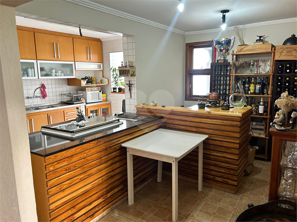 APARTAMENTO em HIGIENÓPOLIS