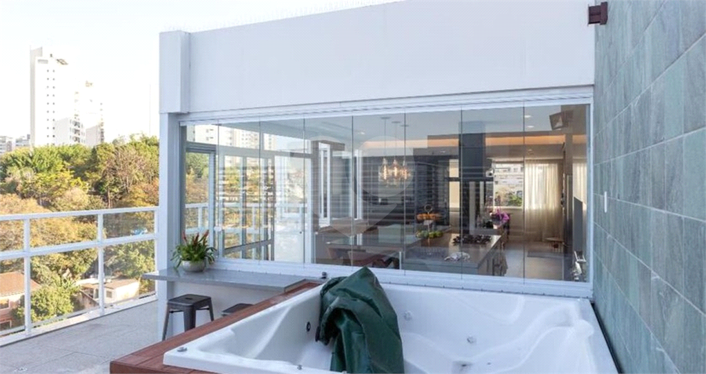 Cobertura Vila Ipojuca ( Condomínio Pateo Mondrian )