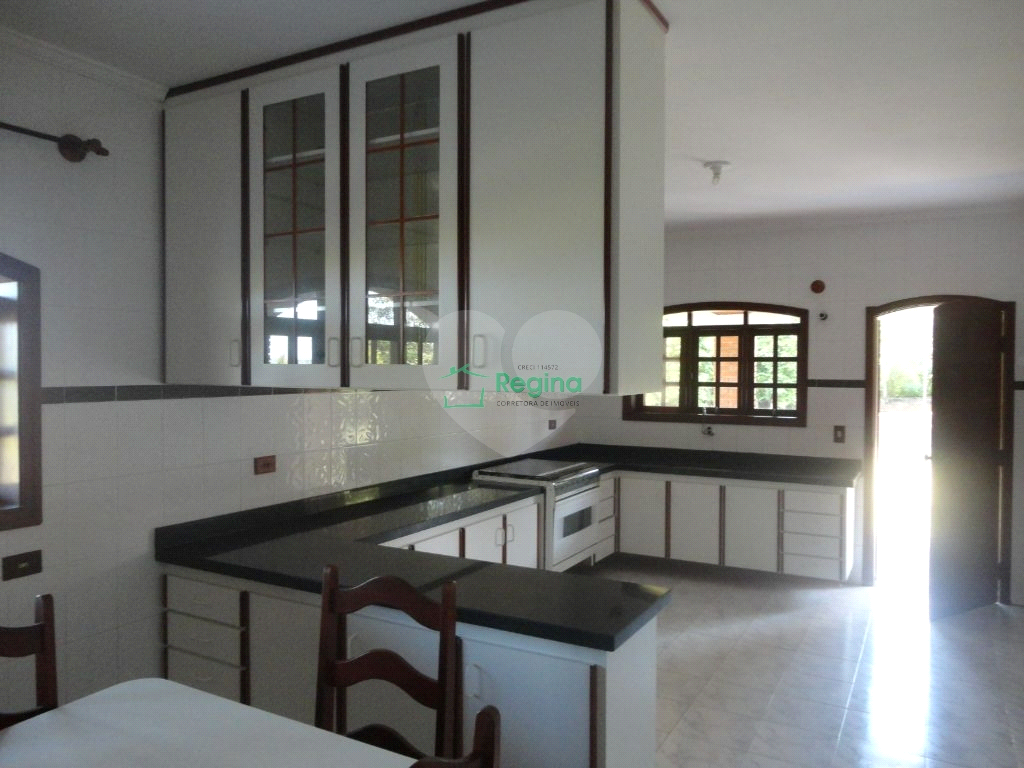 Chácara à venda | 2.000 m² | 3 dormitórios | 4 vagas | Cochas - São Paulo !