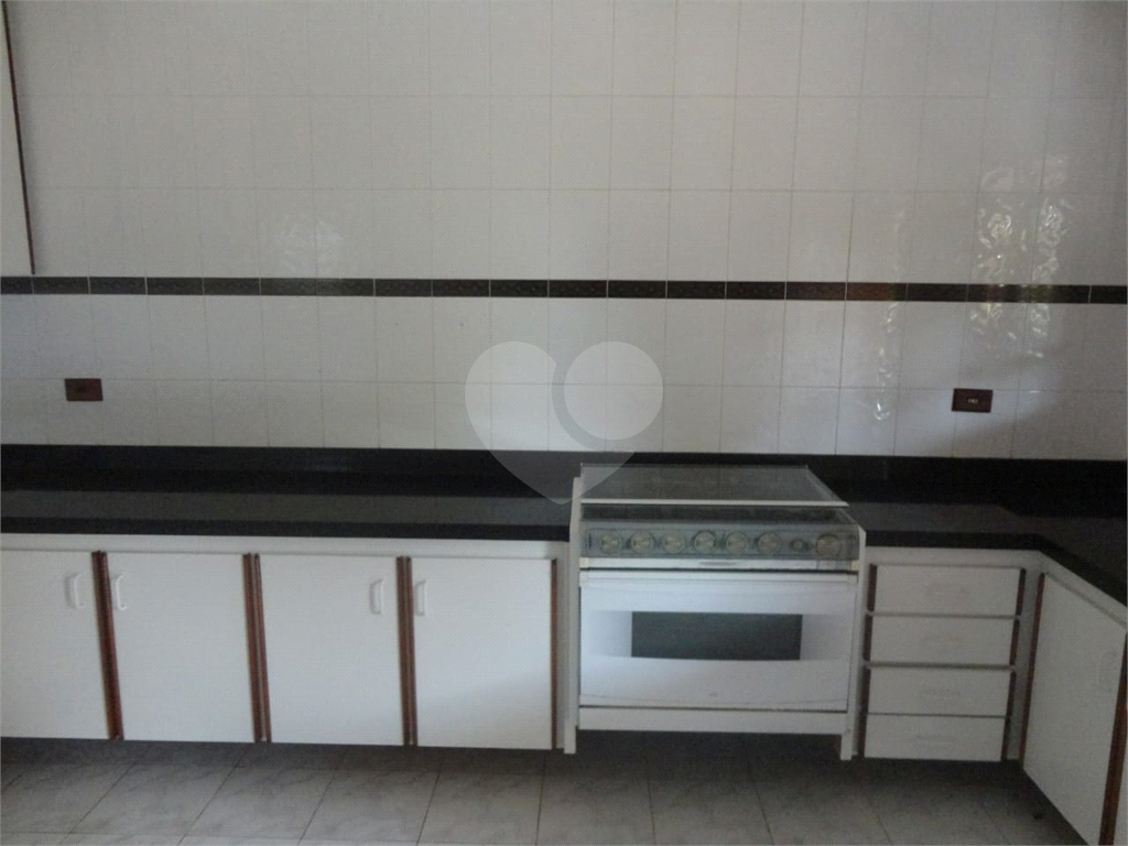 Chácara à venda | 2.000 m² | 3 dormitórios | 4 vagas | Cochas - São Paulo !