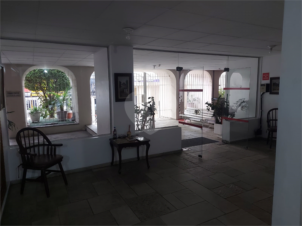 Apartamento para venda em Pinheiros, excelente localização, 1 dormitório e  1 vaga de garagem. 