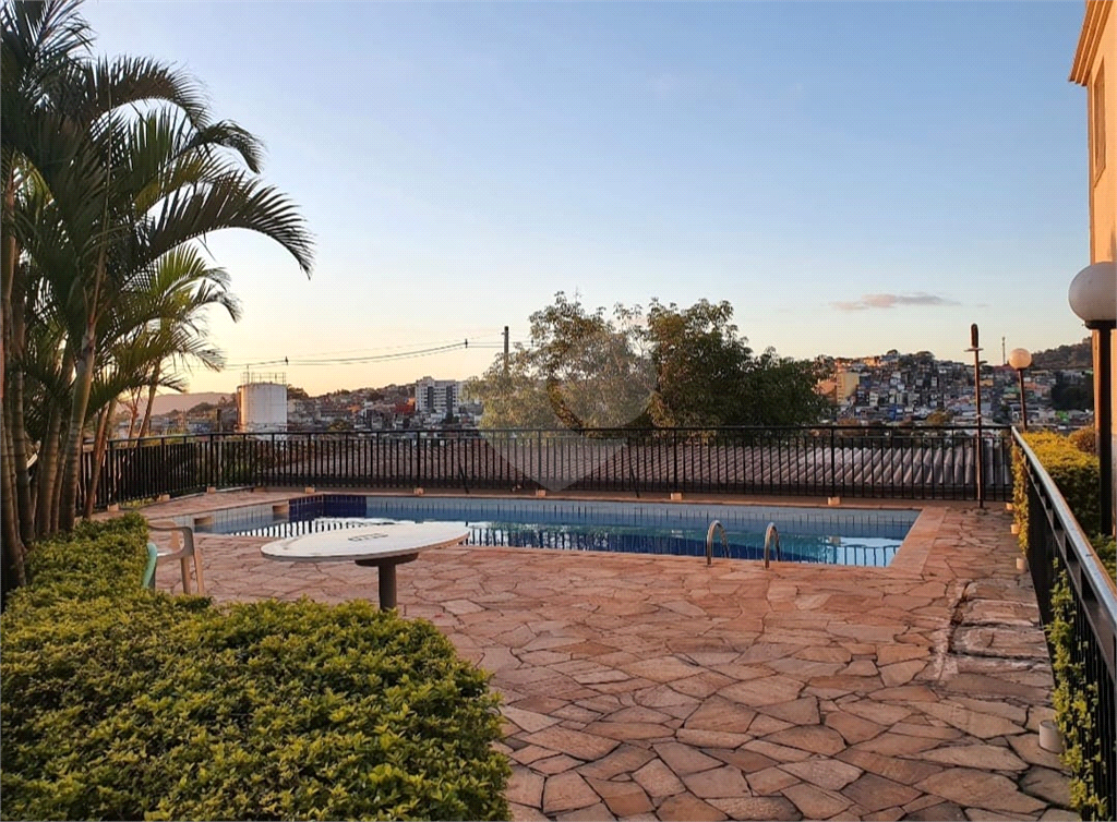 Apartamento Duplex -Jaraguá - SP