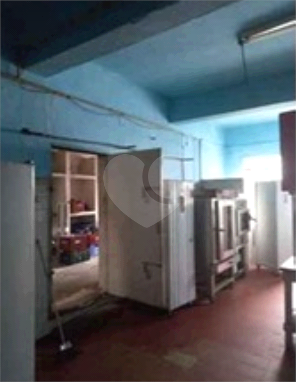 PRÉDIO INTEIRO em SAÚDE