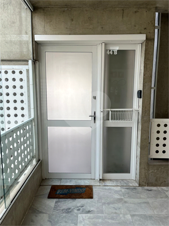 APARTAMENTO em CASA VERDE