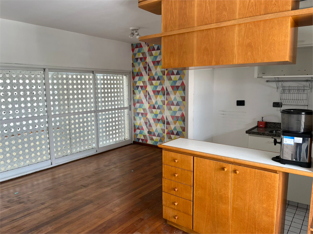 APARTAMENTO em CASA VERDE