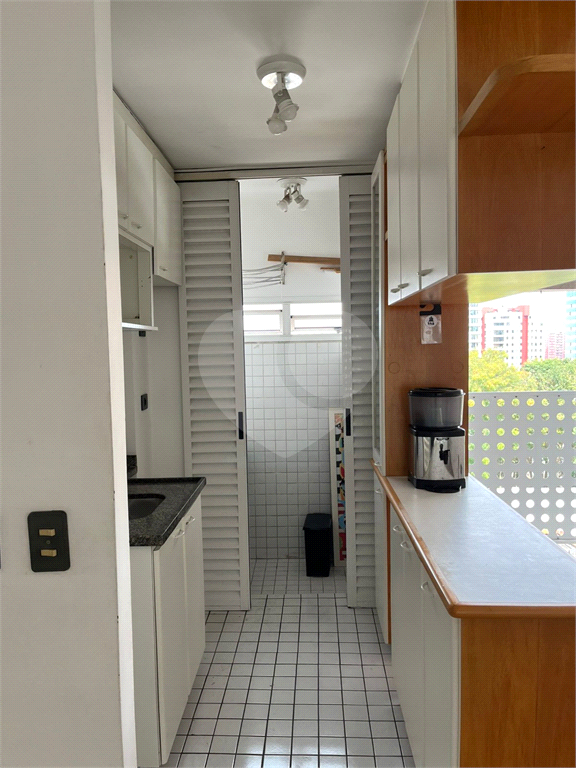 APARTAMENTO em CASA VERDE