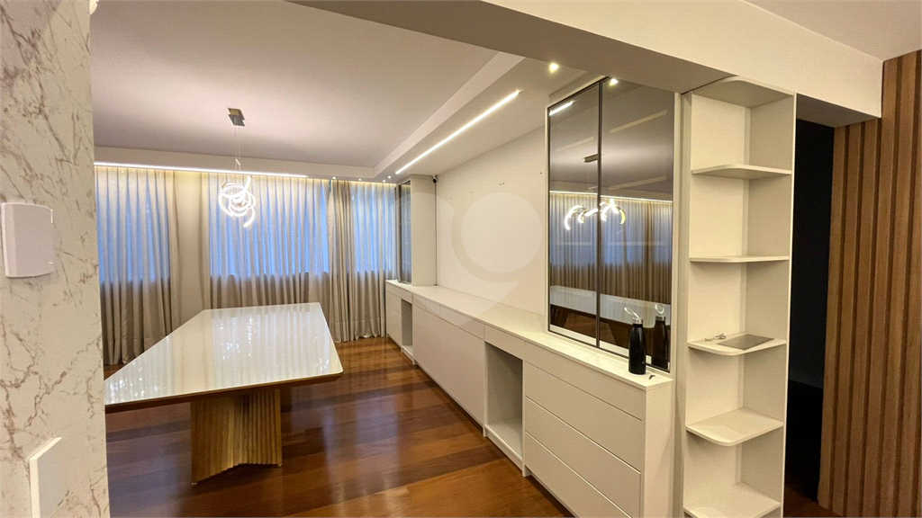 Apartamento, 4 quartos, 245 m² - Foto 1