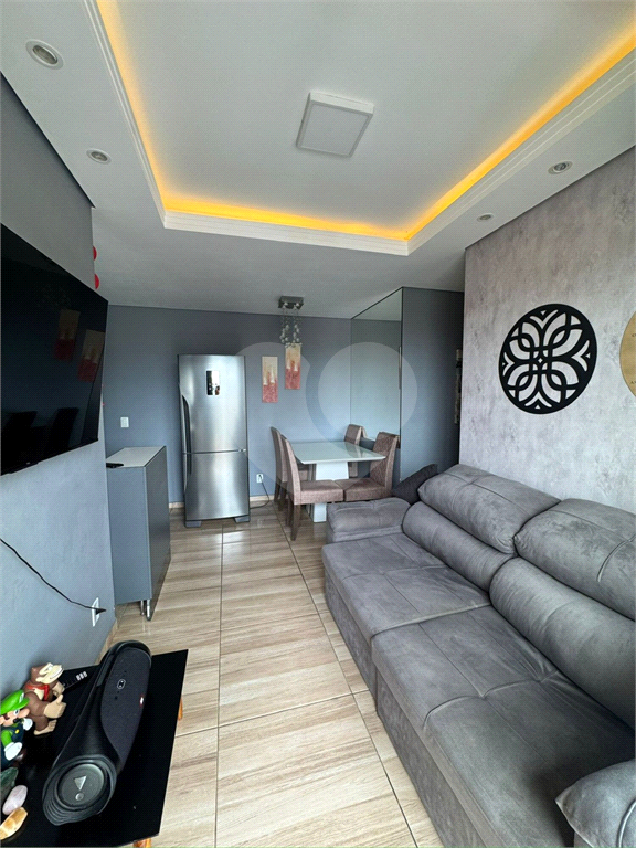 Apartamento à venda com 2 quartos, 60m² - Foto 1
