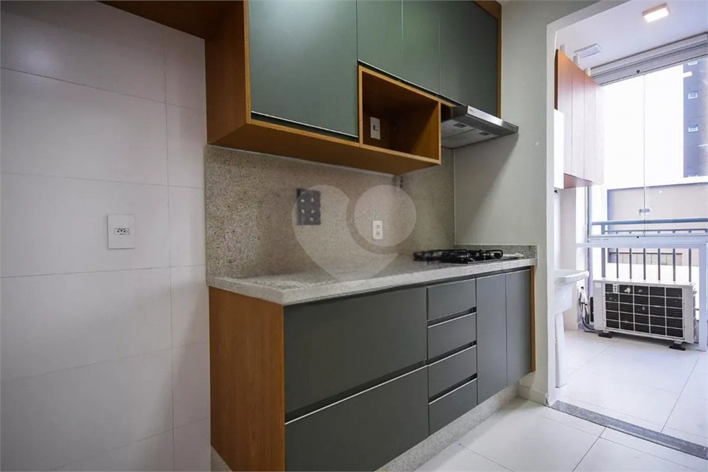 Apartamento 1 dormitório com varanda - Vila Andrade