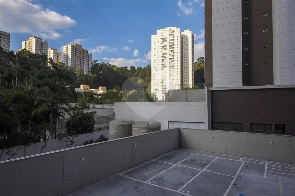 Apartamento 1 dormitório com varanda - Vila Andrade