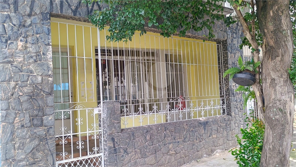 Casa à venda com 2 quartos, 100m² - Foto 1