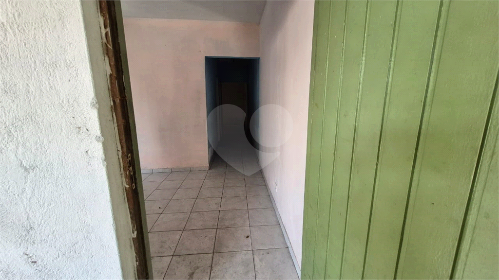 sobrado com 04 espaços para excelente fonte de renda!