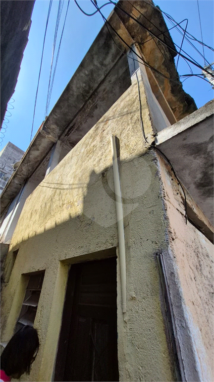 sobrado com 04 espaços para excelente fonte de renda!