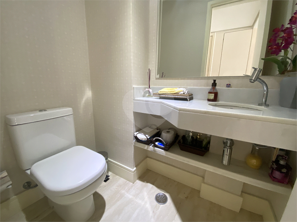 Lindo e amplo apartamento -coração da Avenida Braz Leme com 3 suítes, 3 vagas de garagem, sacada gourmet, 