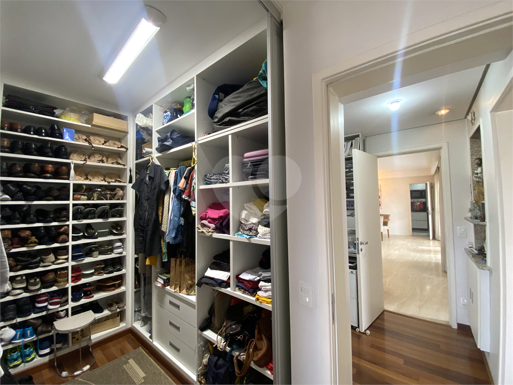 Lindo e amplo apartamento -coração da Avenida Braz Leme com 3 suítes, 3 vagas de garagem, sacada gourmet, 