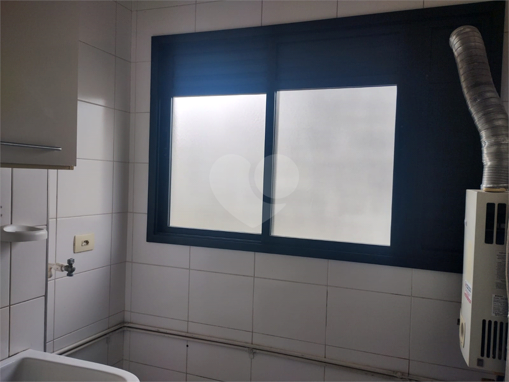 Apartamento 2 Dormitórios em Pinheiros. 