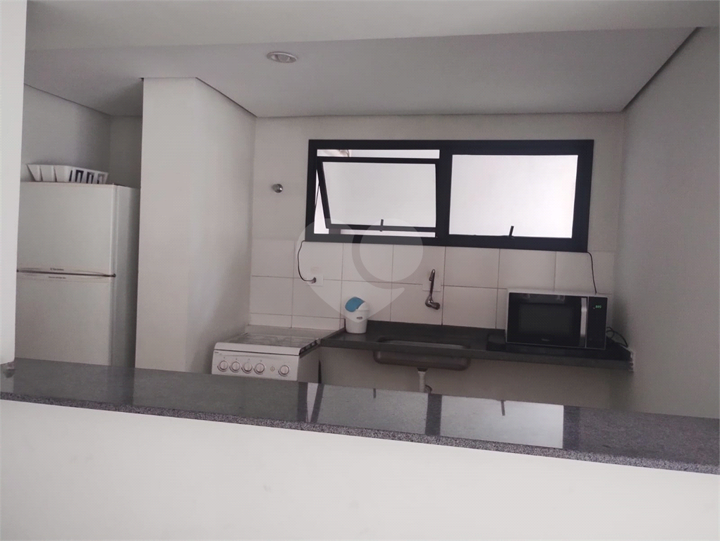 Apartamento 2 Dormitórios em Pinheiros. 