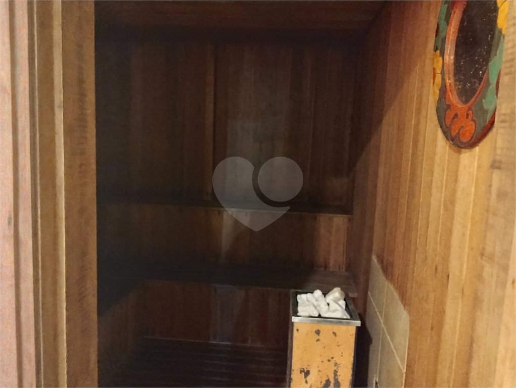 Apartamento 2 Dormitórios em Pinheiros. 