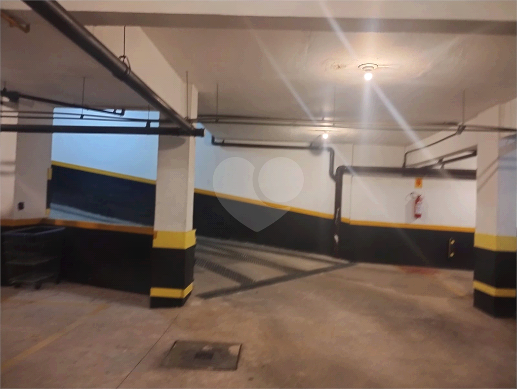 Apartamento 2 Dormitórios em Pinheiros. 