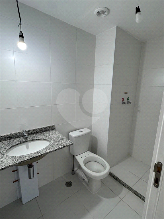 Apartamento no Condomínio Elo Duo Caminhos da Lapa Vila Anastácio.