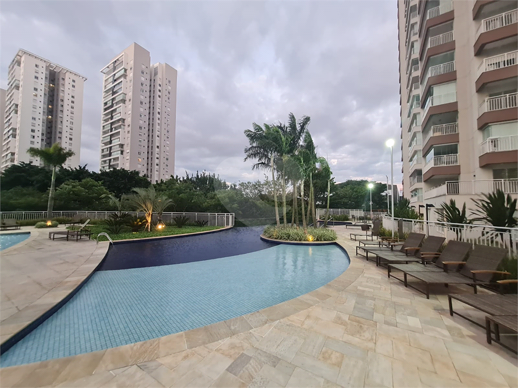Apartamento Condomínio Caminhos da Lapa Home Club