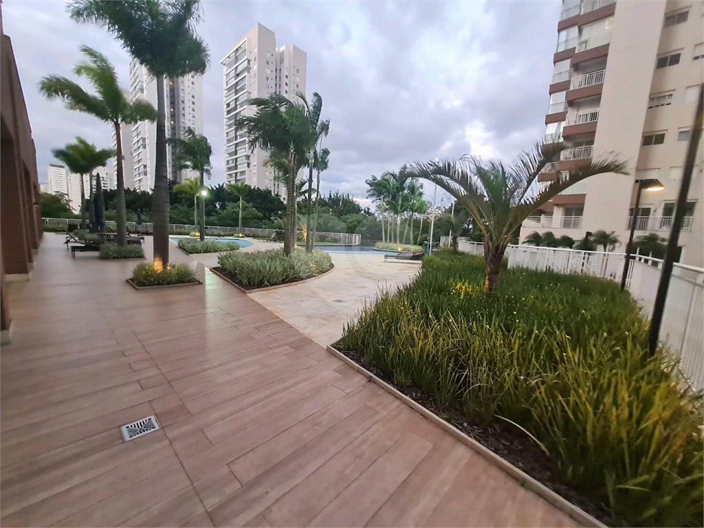 Apartamento Condomínio Caminhos da Lapa Home Club