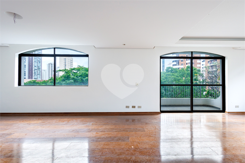 Apartamento todo reformado em Perdizes