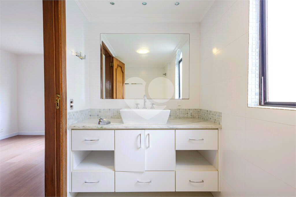 Apartamento todo reformado em Perdizes