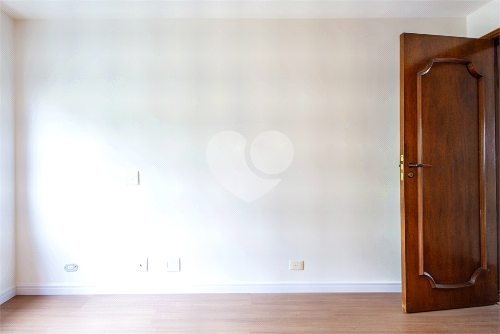 Apartamento todo reformado em Perdizes