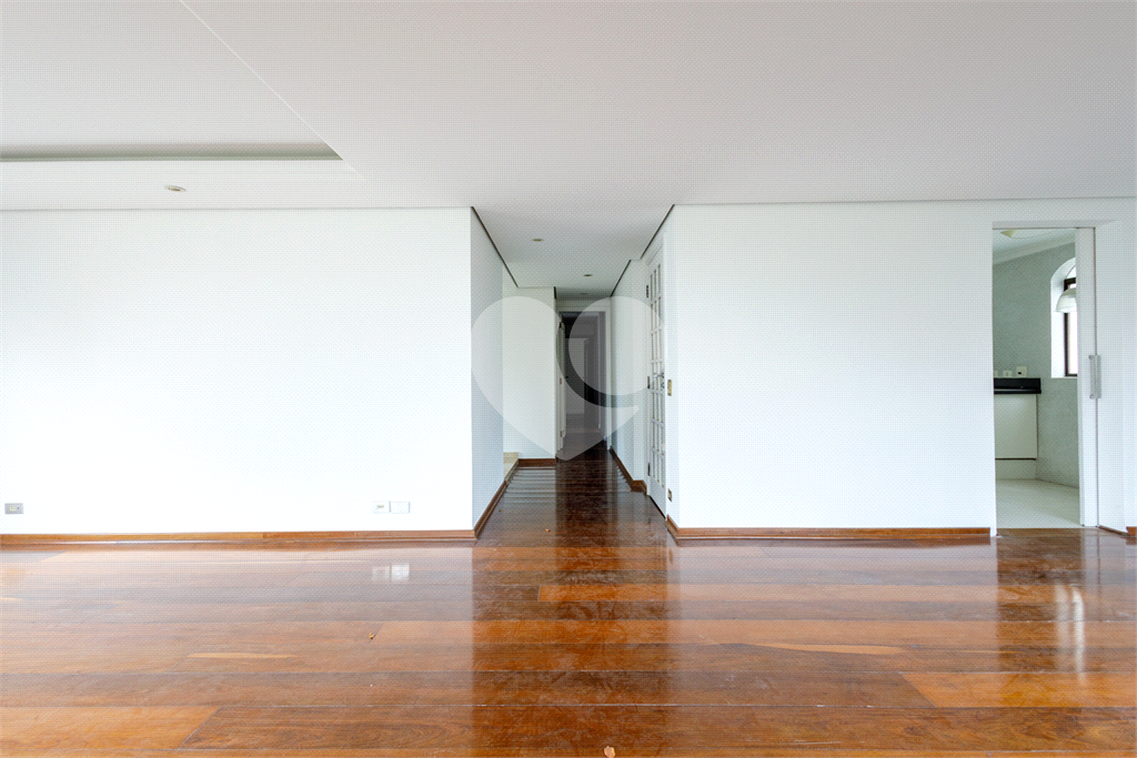 Apartamento todo reformado em Perdizes