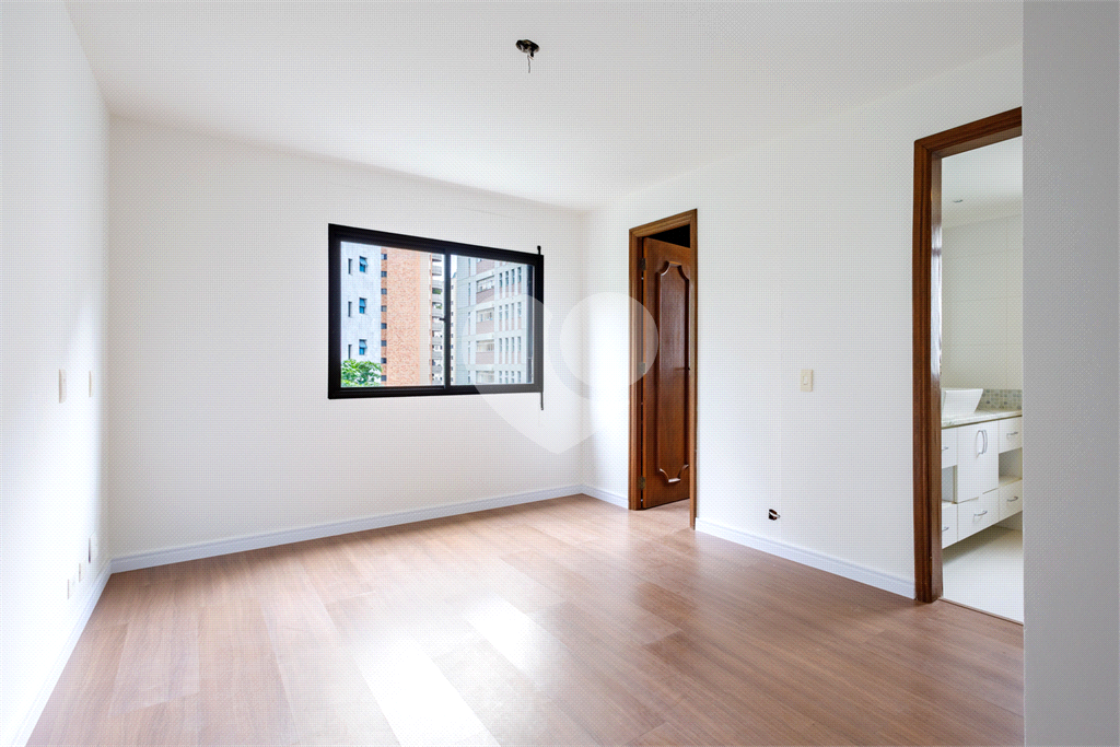Apartamento todo reformado em Perdizes