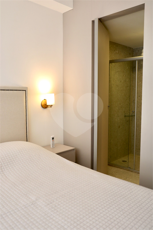 APARTAMENTO em PINHEIROS