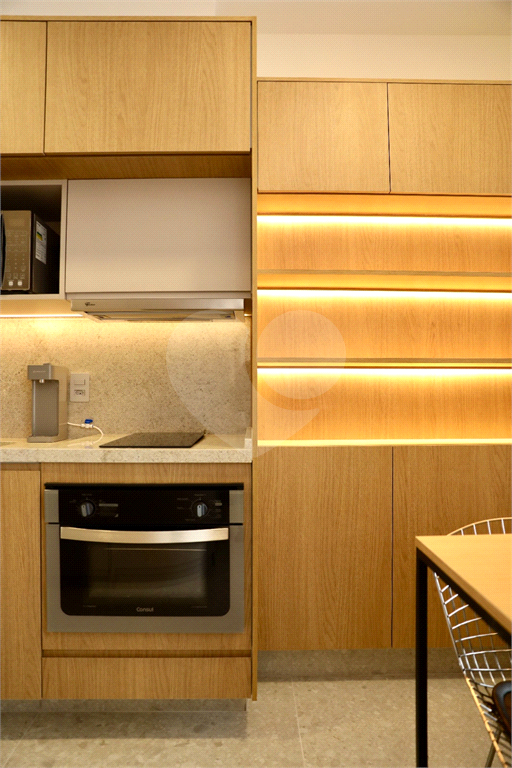 APARTAMENTO em PINHEIROS