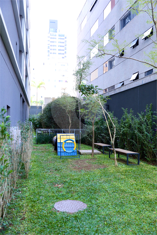 APARTAMENTO em PINHEIROS