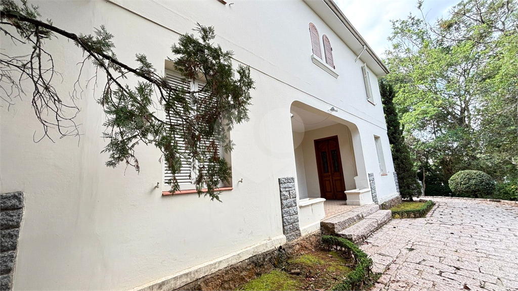 Propriedade Versátil em Terreno Gigante – Ideal para Família ou Investidor