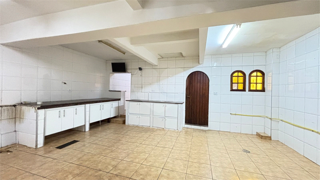 Propriedade Versátil em Terreno Gigante – Ideal para Família ou Investidor